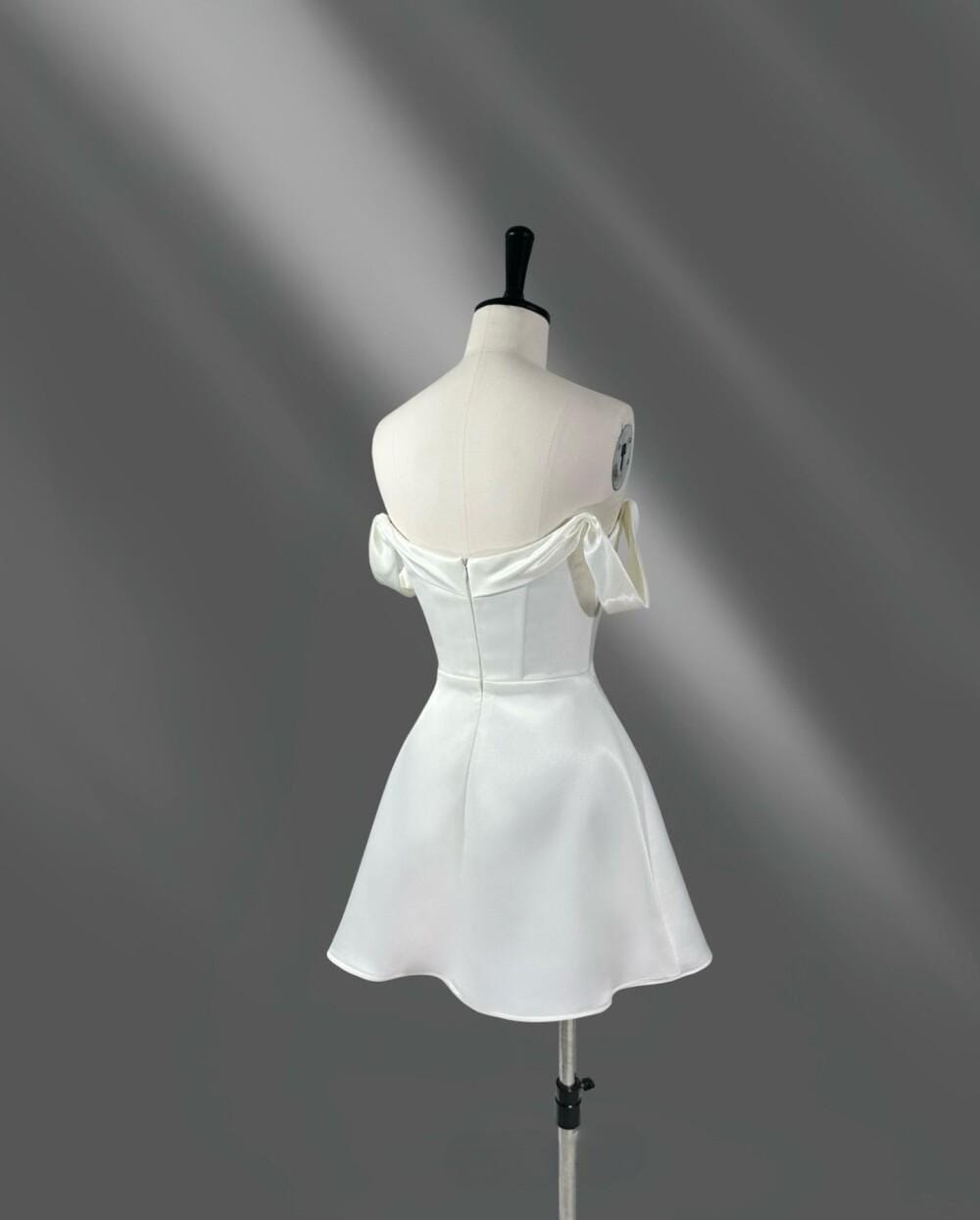 Ivory Silk Off Shoulder Dress Satin Bridesmaid Wedding Ivory Silk Off Shoulder Dress Satin Bridesmaid Wedding